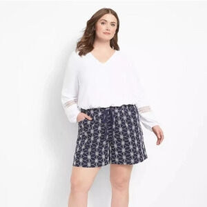 Lane Bryant Cotton Shorts, Size 18, Mid-Rise, Navy &‎ White Eyelet, New w Tags